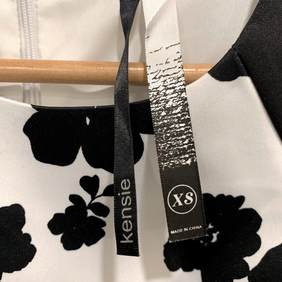 Kensie Cocktail Dress - Picture 3 of 3